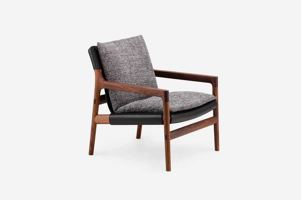 Sela Lounge Chair - Narrow Arms 1