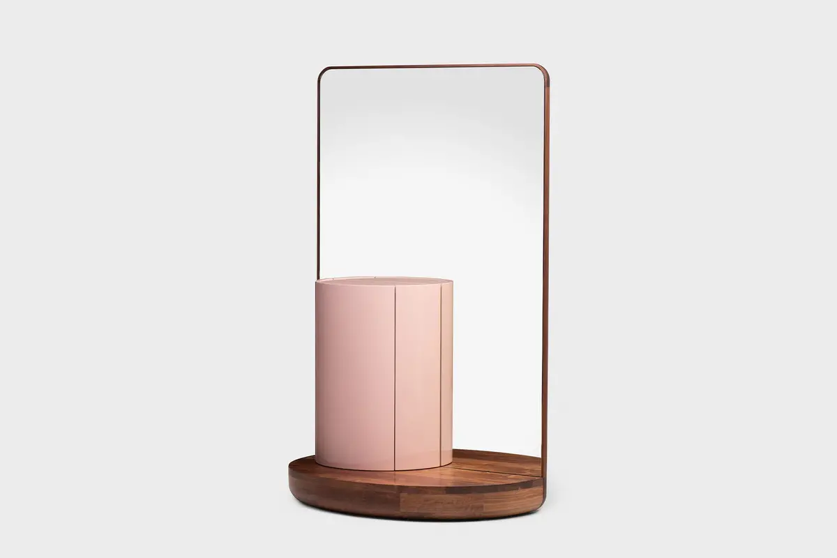 Tai Dan 1 - Console Cabinet 1