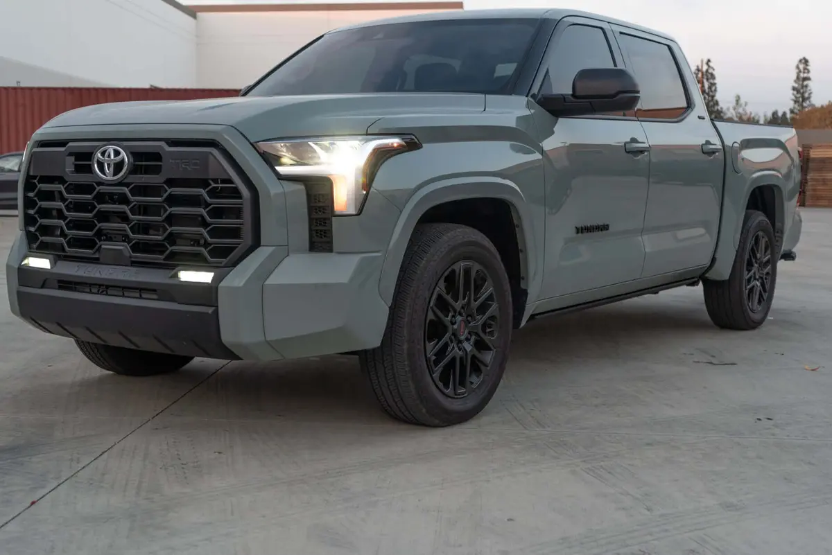 Body Armor E-Power Board Steps - Matte Black Textured Finish, Heavy-Duty Aluminum, Led Lit - Fits 2022–2025 Toyota Tundra Crewmax 1