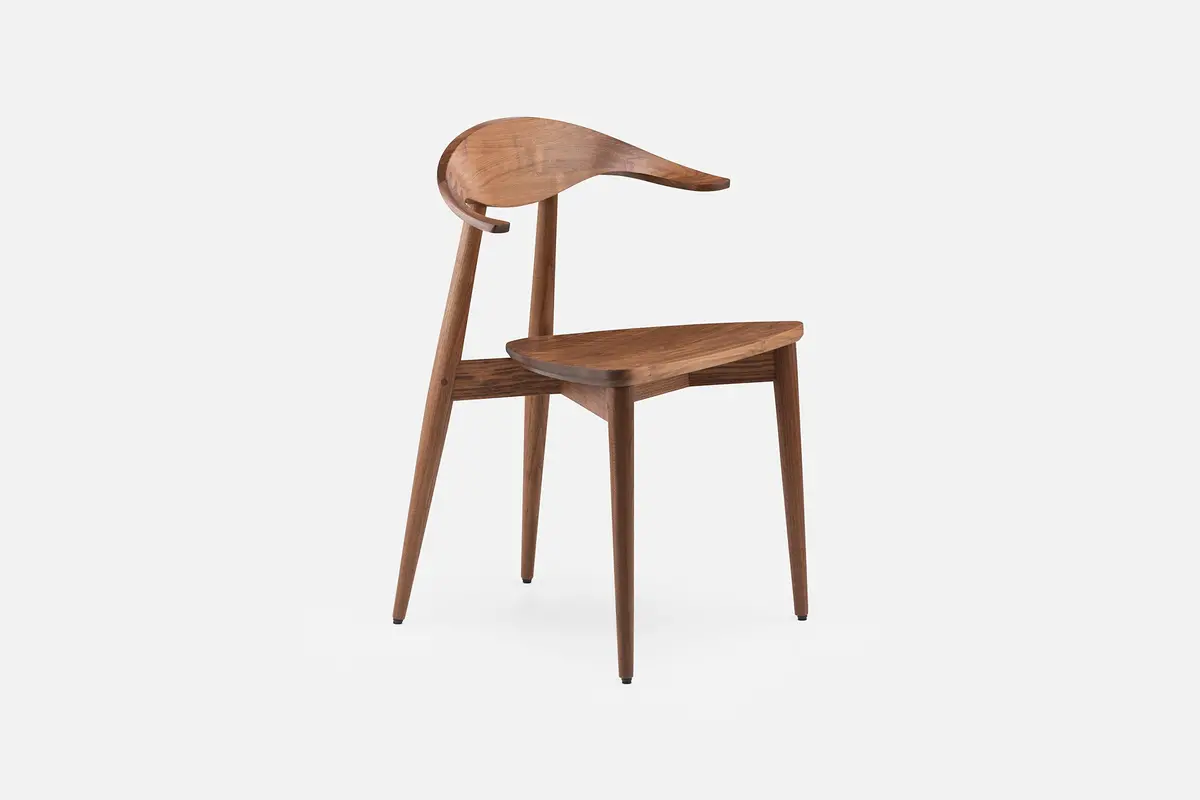 Manta Dining Chair 1