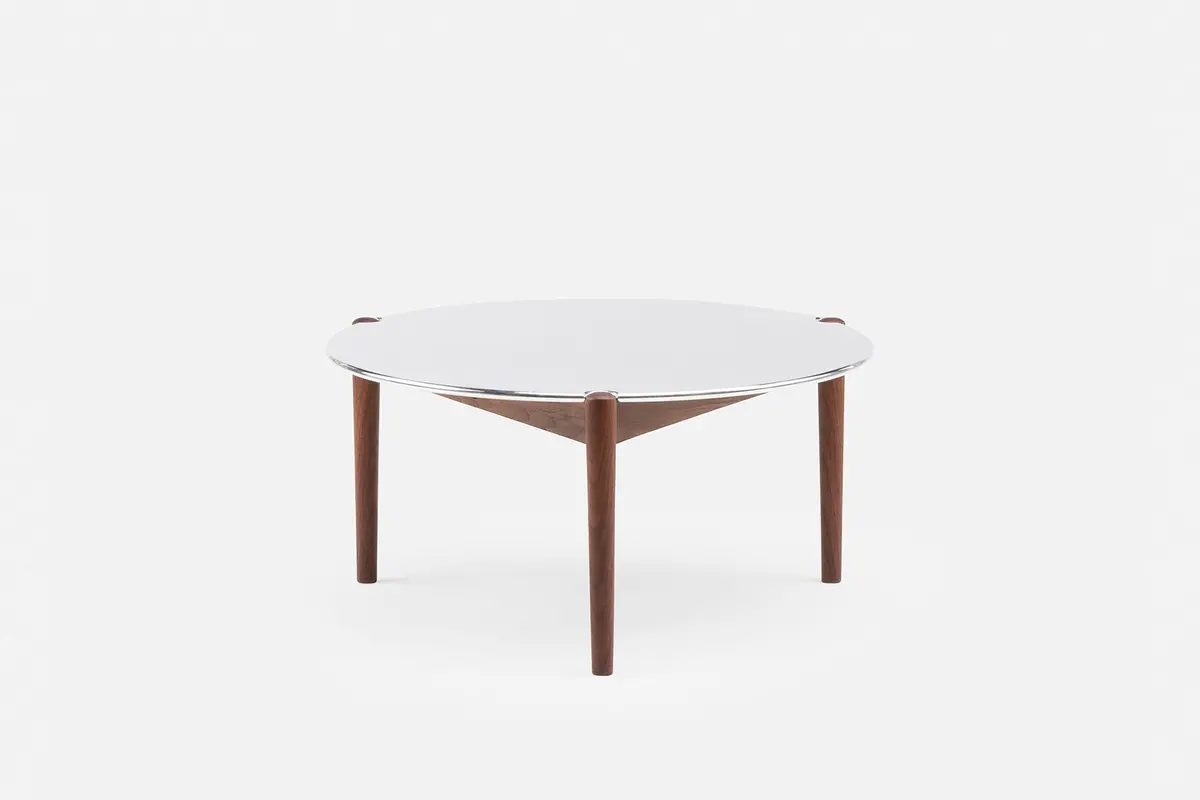 Sidekicks Coffee Table With Aluminium Top 1