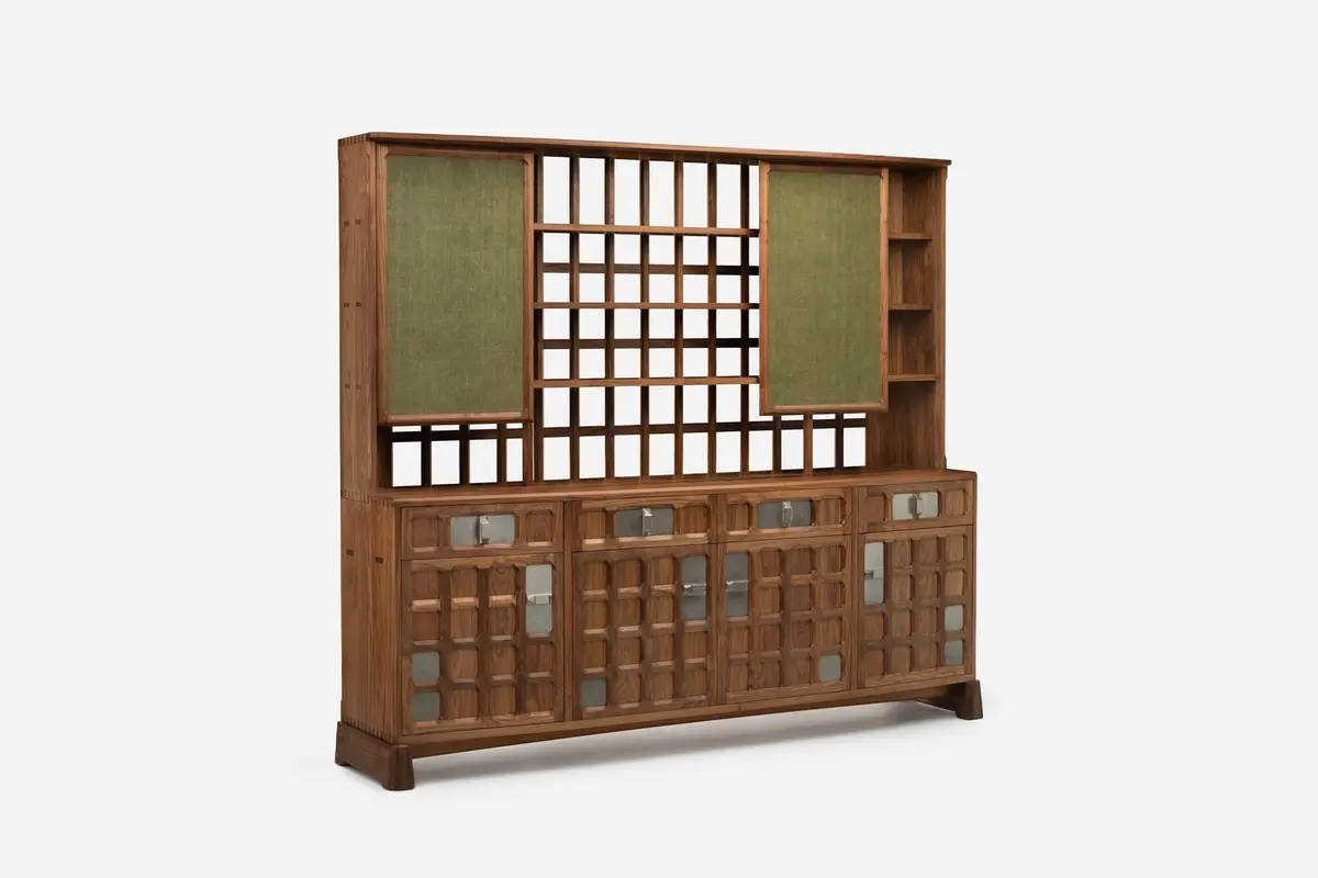Arts And Crafts 4-Unit Cabinet - Flores Textile 1