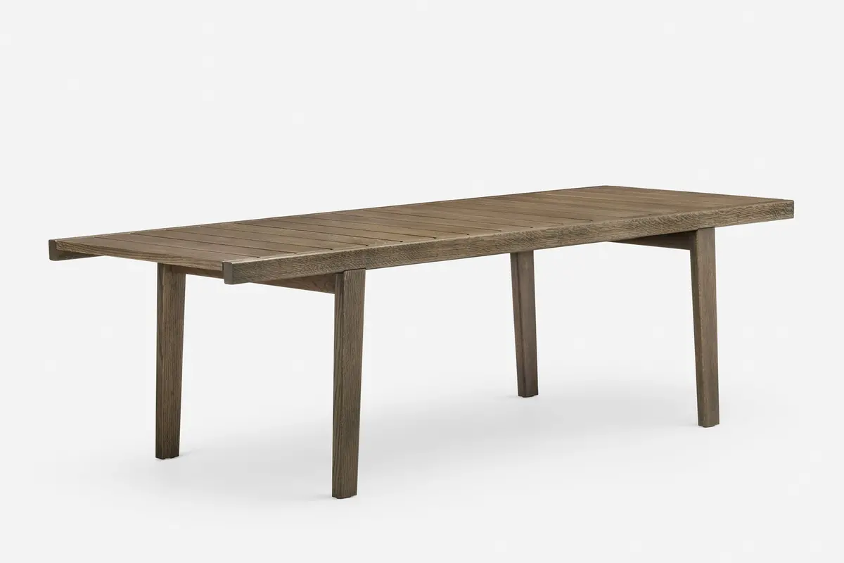 98.6°F Outdoor Dining Table 1