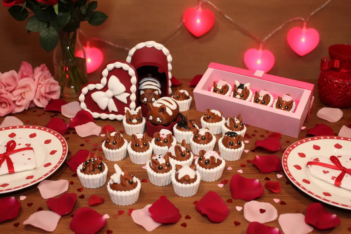 3D Printed Bon Bon Clickers With Gift Box Options 4