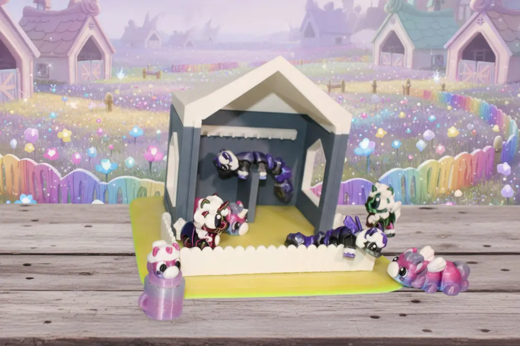 3D Printed Unicorn And Pony With Stable 1