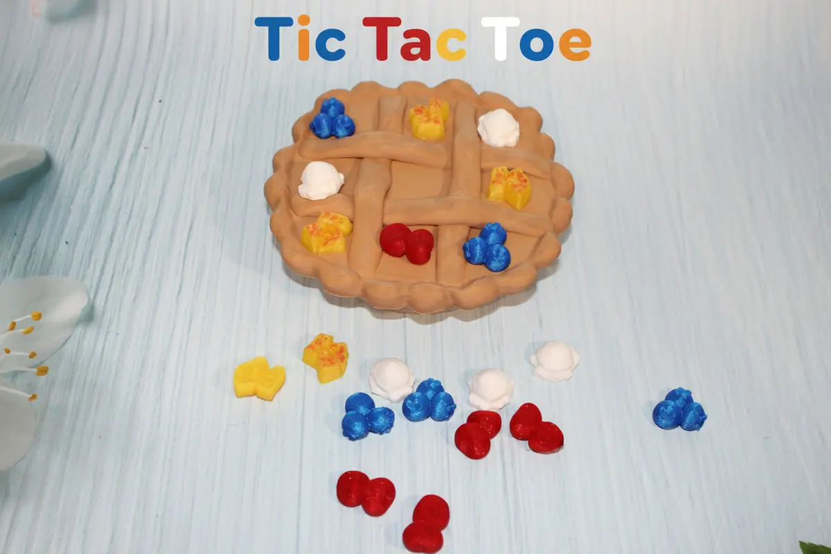 Pie Tic Tac Toe-3D Printed 1