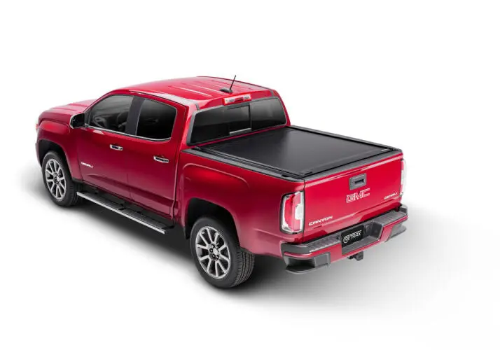 Retrax Hard Manual Retractable Tonneau Cover Black Matte Fits 2005-2015 Toyota Tacoma 1