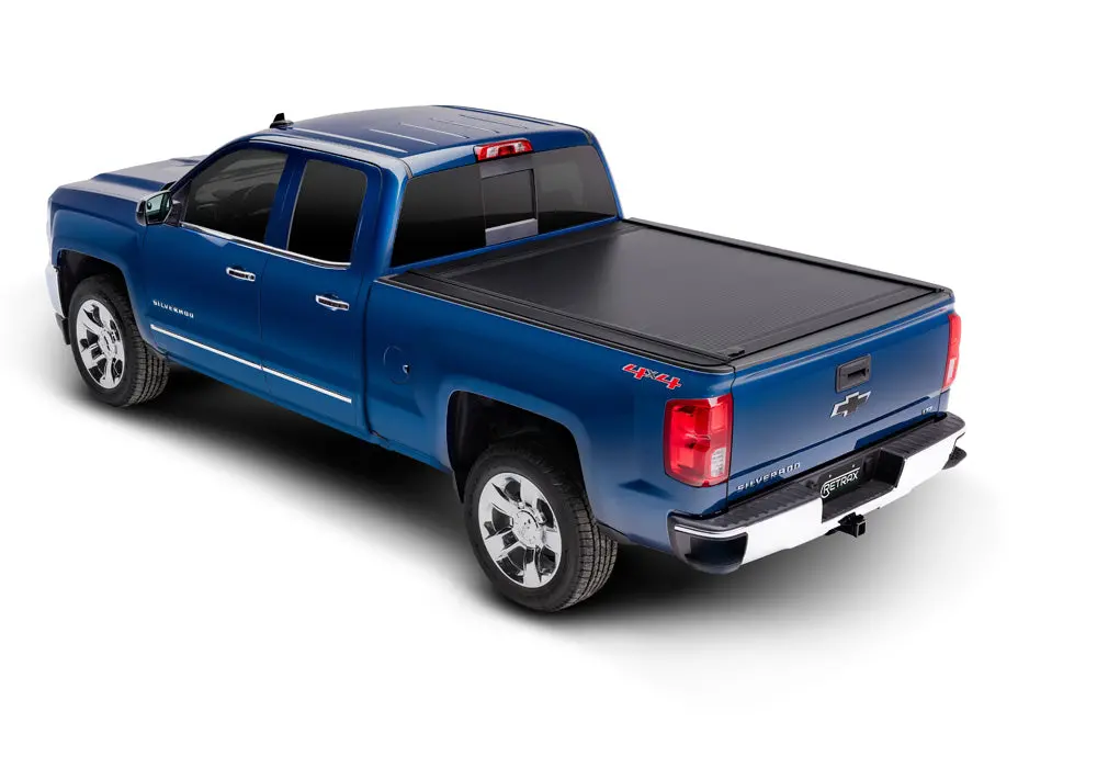 Retrax Hard Manual Retractable Tonneau Cover Black Matte 6.5 Ft Fits 2014-2021 Toyota Tundra 1