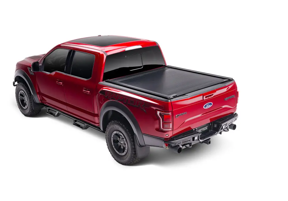 Retrax Hard Manual Retractable Tonneau Cover 5 Ft Fits 2022-25 Nissan Frontier 1
