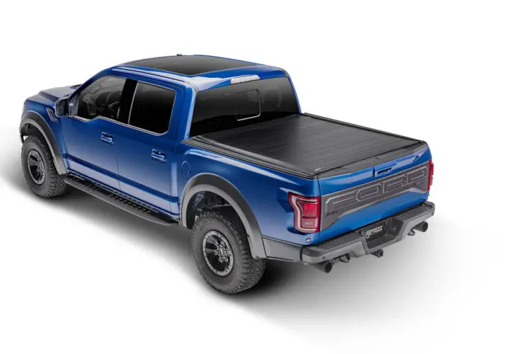 Retrax Hard Manual Retractable Tonneau Cover Black 5.5 Ft Fits 2015-2020 Ford F-150 1