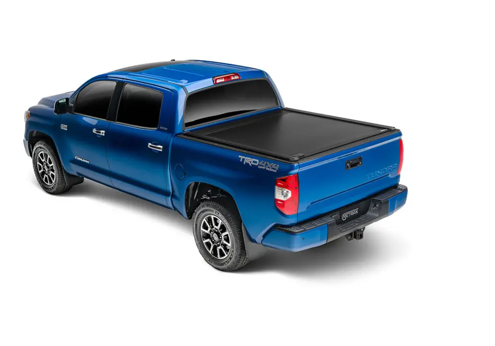 Retrax Hard Manual Retractable Tonneau Cover 6.5 Ft Fits 2022-25 Toyota Tundra W/ Deck Rail 1