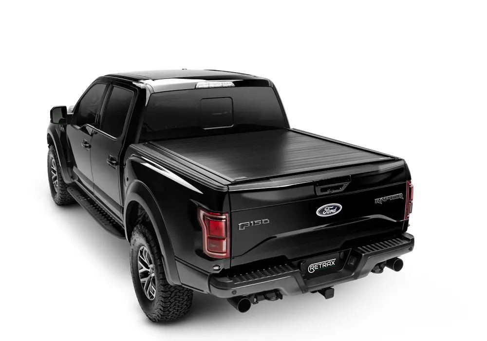 Retrax Matte Black Tonneau Cover 5.5 Ft Fits 2022-25 Toyota Tundra W/O Deck Rail 1
