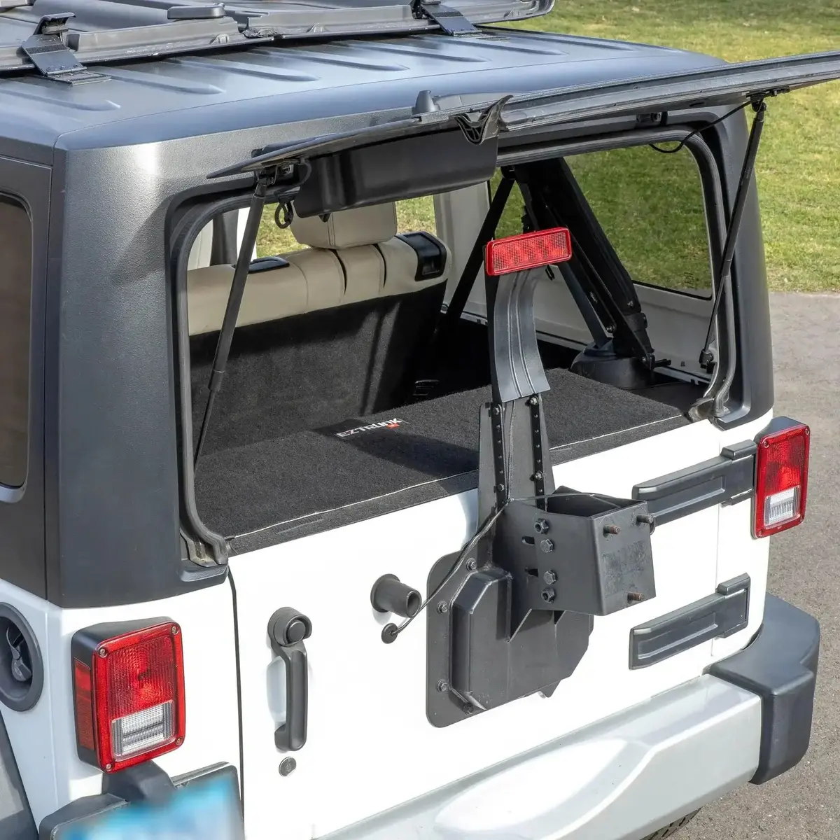 Ez4x4 Eztrunk Folding Security Box For Jeep Jku 4-Door – Fits 2011–2018 – Lockable, Fold-Down, Aluminum, Easy Install 1