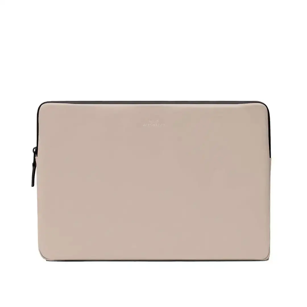 Ucon Acrobatics - Argos Medium Sleeve - Etui Na Macbooka 1