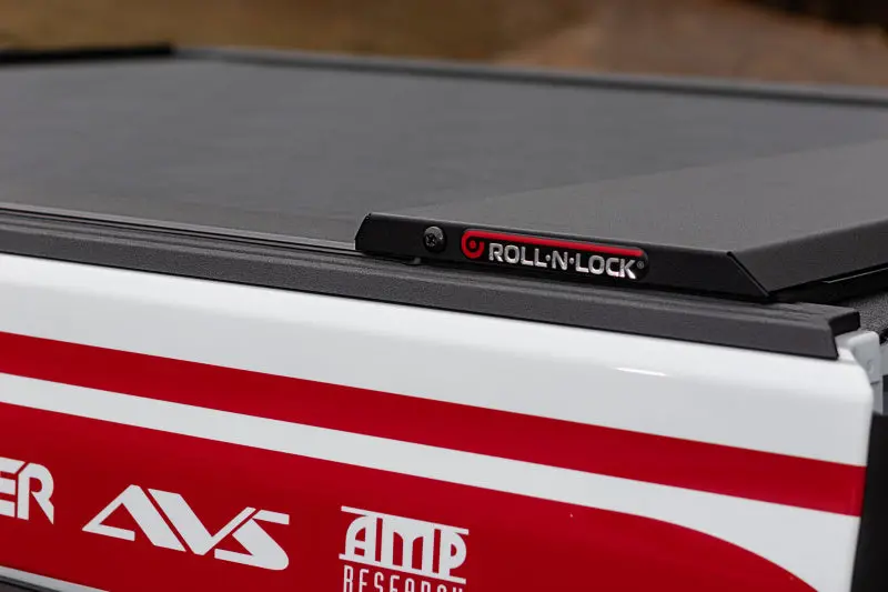 Roll-N-Lock M-Series Soft Retractable Tonneau Cover 5' Fits 2020-25 Gladiator No Trail Rail System 2