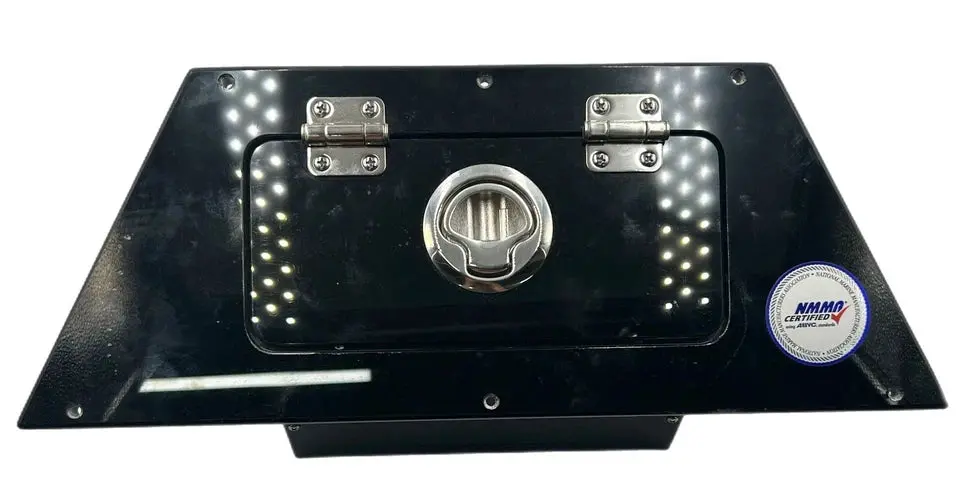 **Scratch & Dent** Sportsman Boats – Sportsman Radio Box 10309-06 ( W/ Cosmetic Damage ) – 8E1f / 69562R 1